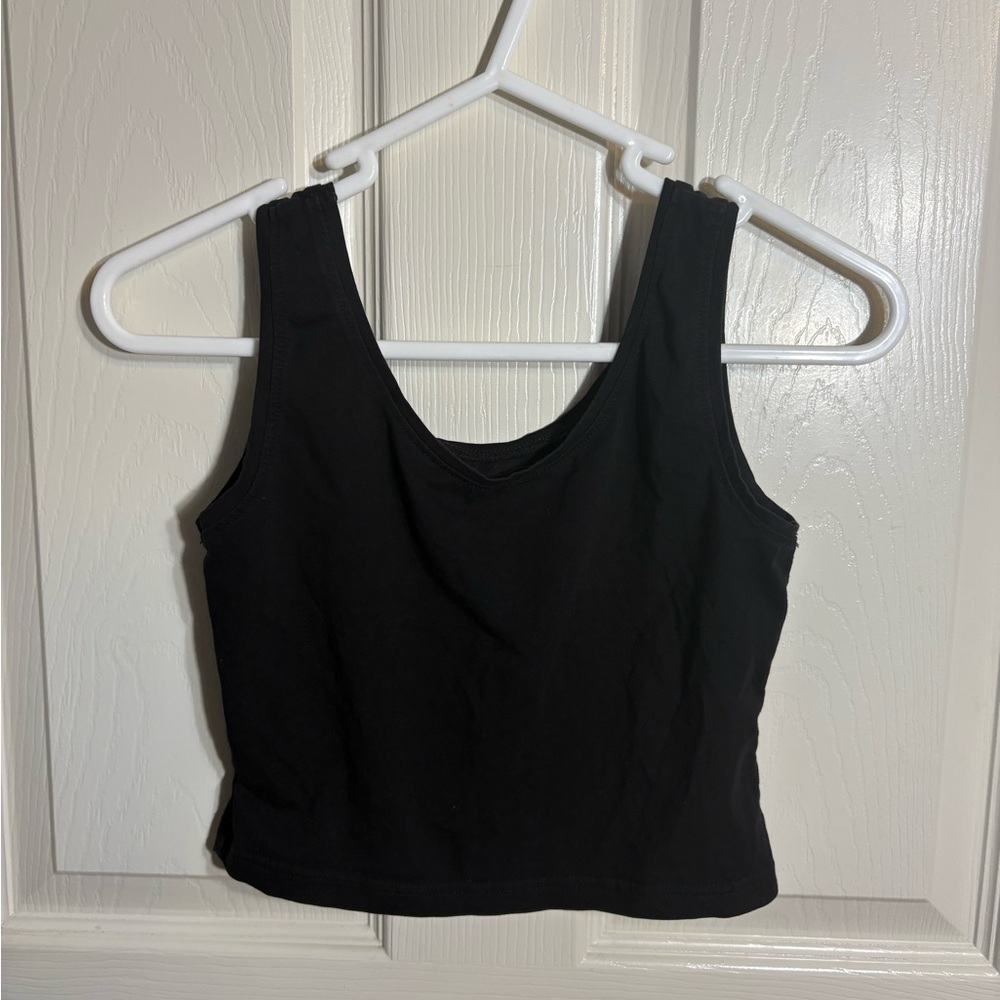 Black Fitted Sleeveless Crop Tank Top